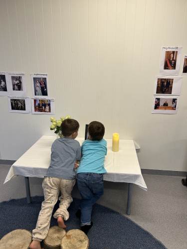 Sammen har vi snakket om hvem kongen var, hva han gjorde for landet vårt, og hvilke verdier han stod for.